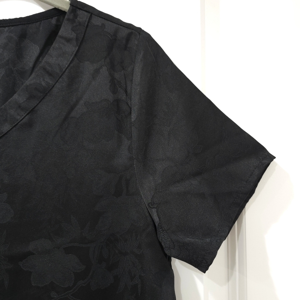 Black Asian Mulberry Silk Spandex V-Neck Short Sleeve Shift Dress, Small Medium - Picture 5 of 13